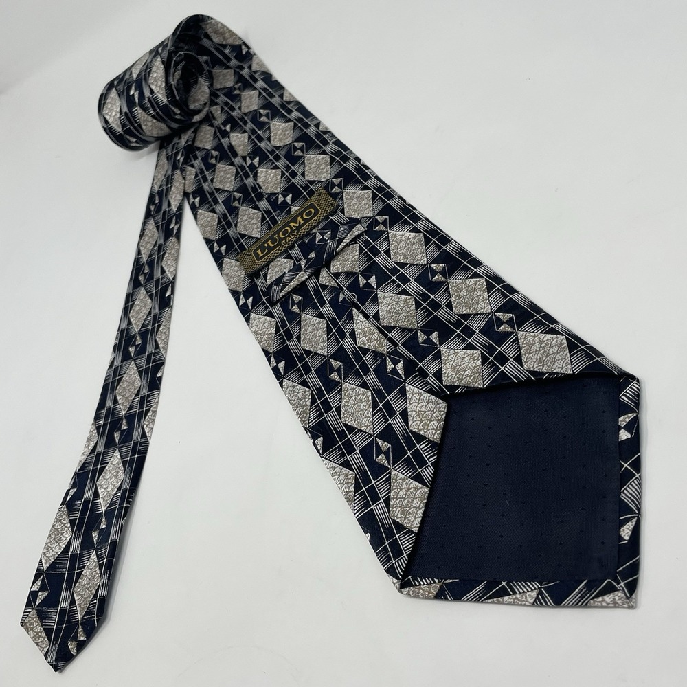 L'Uomo Mens‎ Tie 100% Silk Italy Black Cream 4x60" VTG Geometric Print Classic - Picture 4 of 7